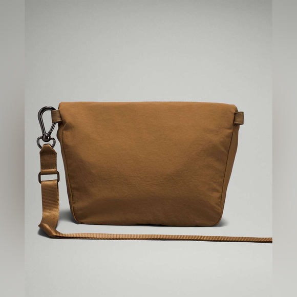 NWT Lululemon All Night Festival Bag 5L Burnt Caramel - Picture 8 of 10